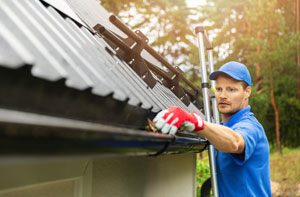 Roofers for Gutter Cleaning Skegness (01754)